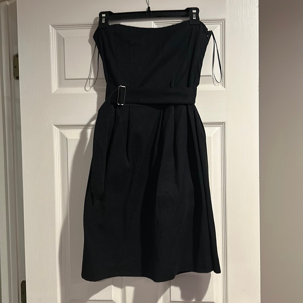 Size 8 theory black strapless dress with buckle